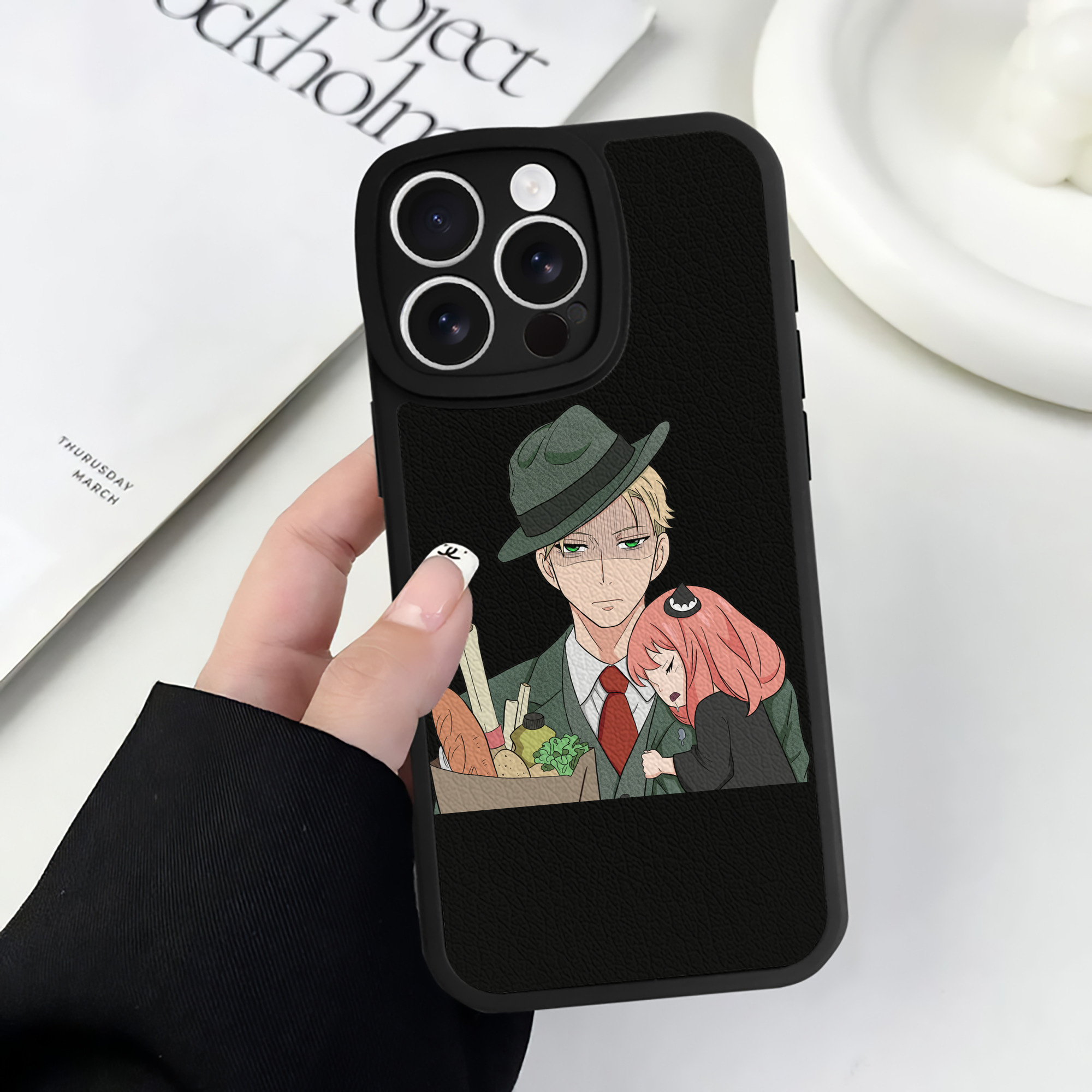 （画像用） SPY×FAMILY间谍家家酒 【iPhone 16シリーズ対応】シリコンスマホケース（レザー調） 材質：シリコン